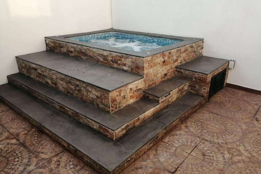Any Mood! Casa De Descanso Con Jacuzzi Climatizado 瓦兹特佩克 外观 照片
